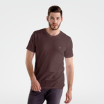 camiseta básica lisa em algodão marrom